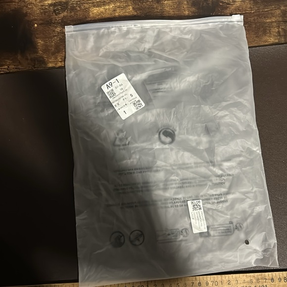 NWT Butterfly 3/4 sleeve shirt - Picture 8 of 11